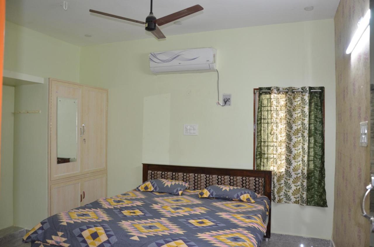 Manohars New Home Tirupati Ngoại thất bức ảnh
